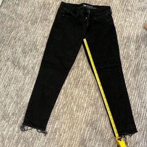 GAP - women’s girlfriend black jeans frayed at the bottom size 2/26 waist
